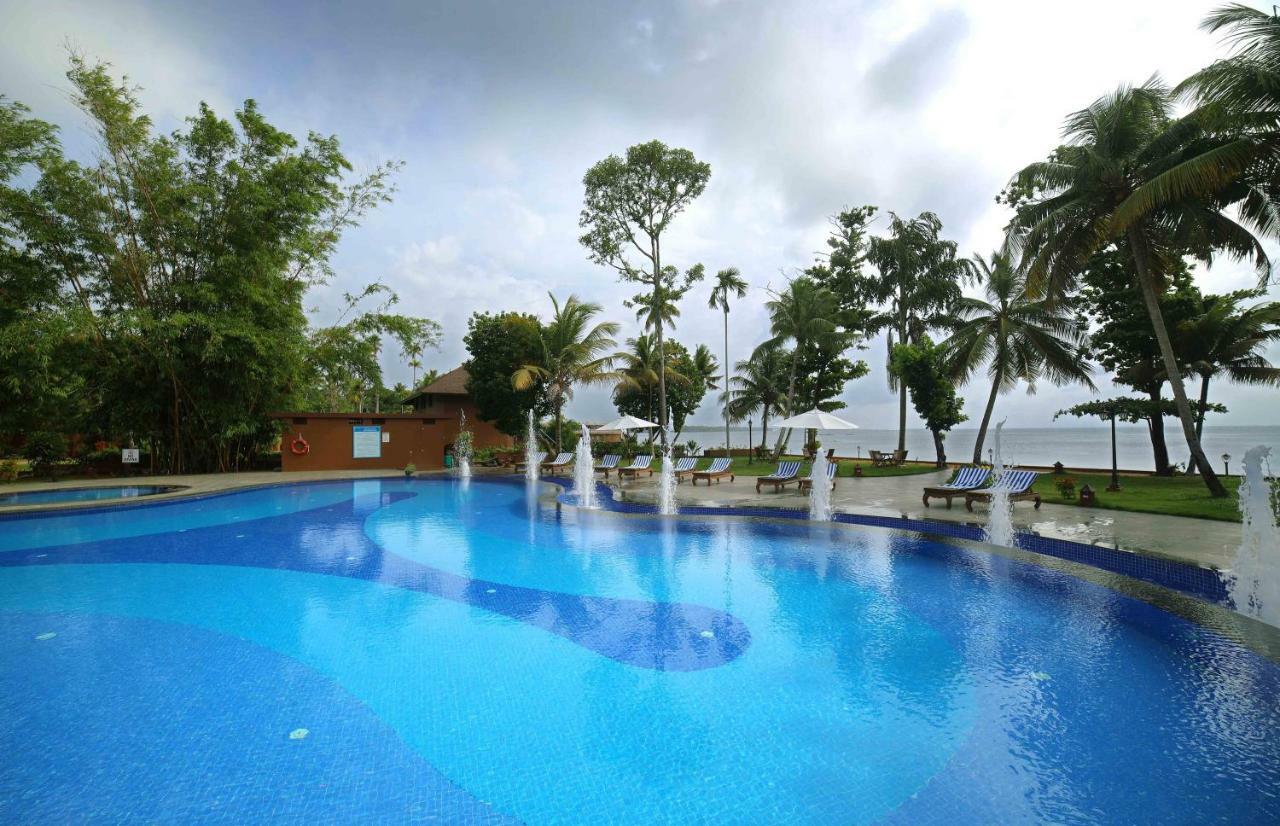 Uday Backwater Resort Alappuzha Buitenkant foto
